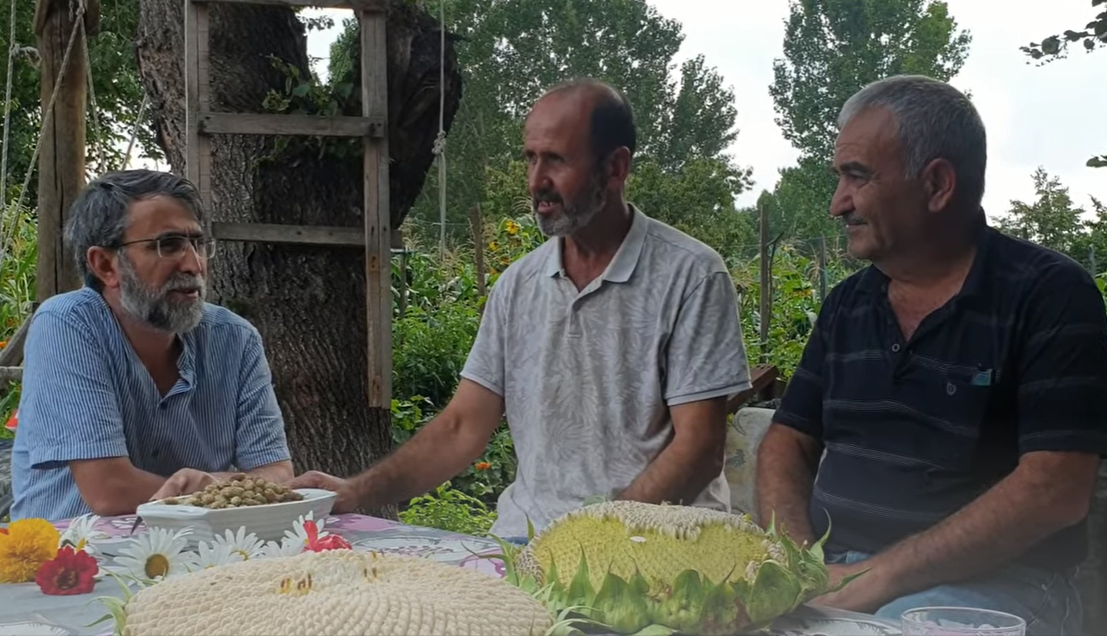 Çiftçilerle sohbet muhabette - 1